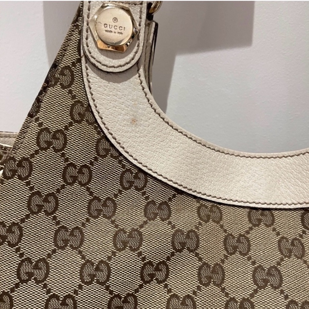 Gucci GG Canvas Leather White Charmy Medium Shoulder Bag - Picture 4 of 9